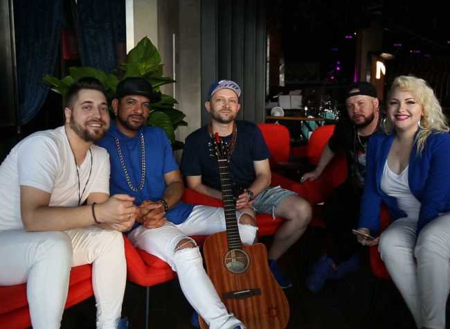 TNT - the Popular Foreign Band in Chongqing