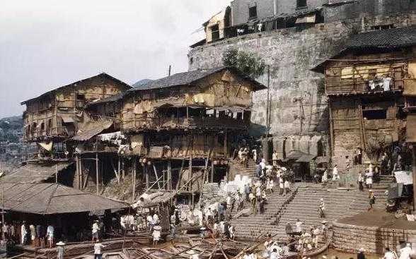 Chongqing-Chaotianmen-Dock-a-century-ago