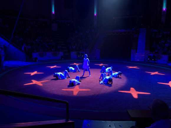 “Girls under the Starry Sky” with much attention performs in Nikulin Circus, Moscow