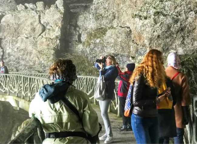 160+ Travel Agents Go to Chongqing in Search of Natural Heritage