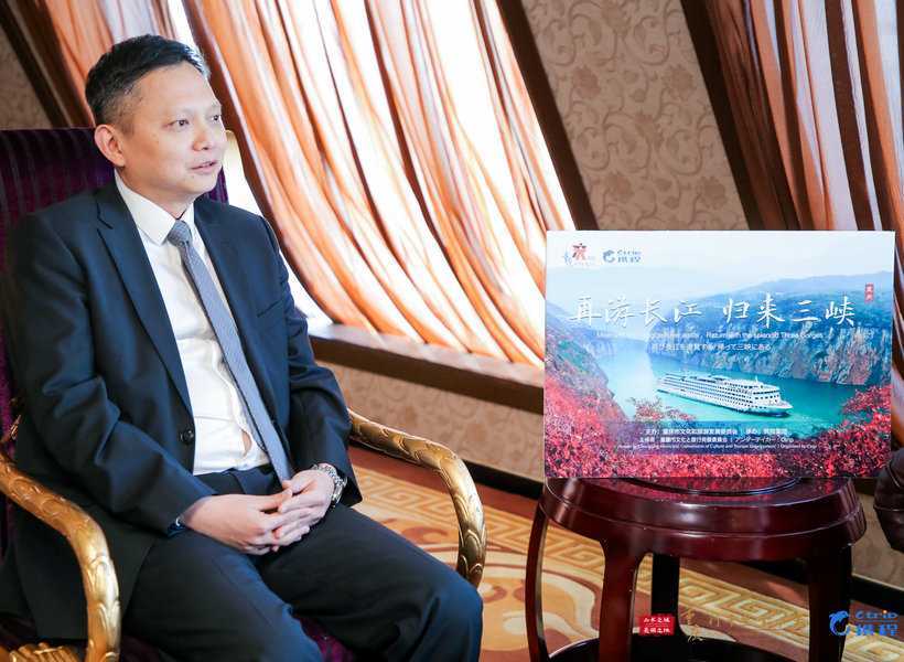 Steven Pang, Consul General of Singapore in Chengdu, in the interview with iChongqing