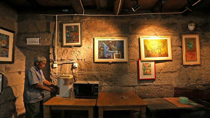 prints-decoration