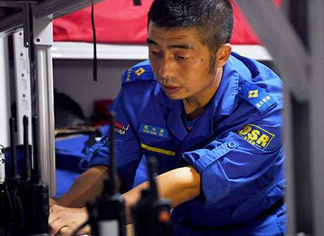 Wanzhou Bus Accident: Son on Team to Rescue Own Father