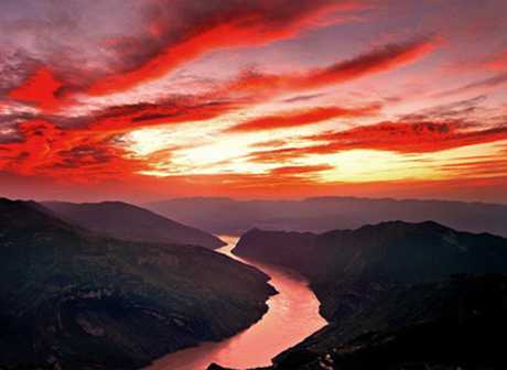 Tour The Three Gorges by Yangtze River Cruise