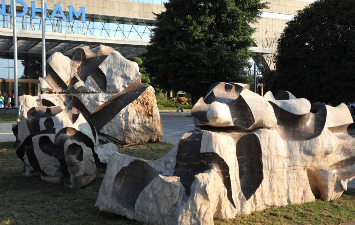 Gu Wenda's“Chongqing” Beilin Qi Department-c 
