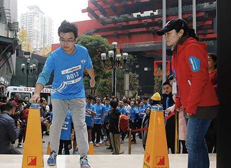 200 Competitors Challenge the Vertical Marathon