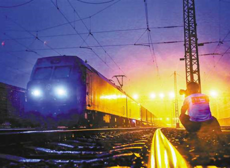 New Opening-up Blueprint: Chongqing-Vietnam freight train