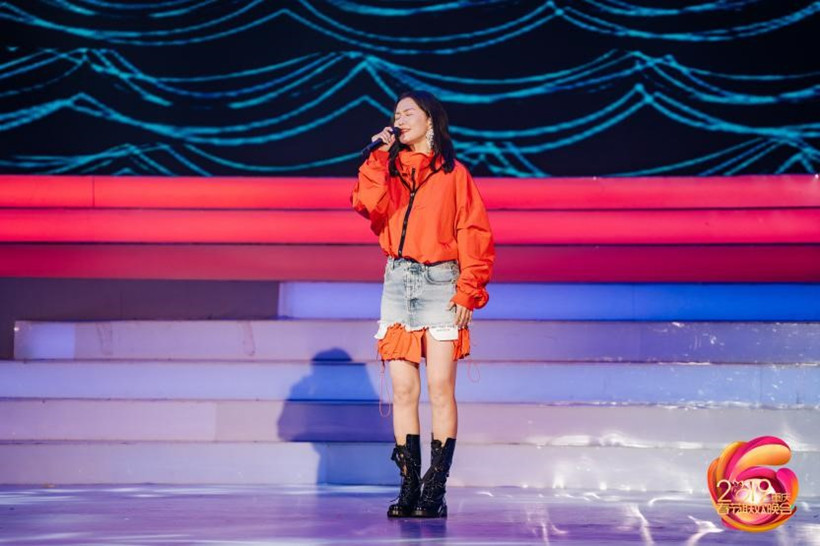Chongqing-Chines-New-Year-Gala-recording-tan-wei-wei
