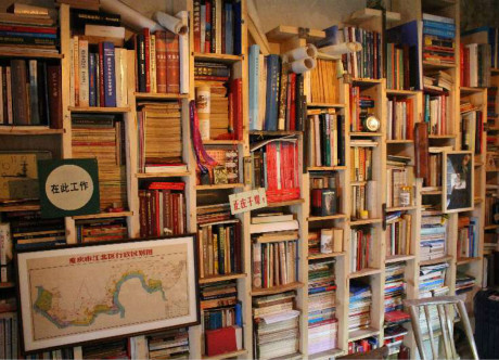 A Hidden Book Store in Chongqing Goes Viral
