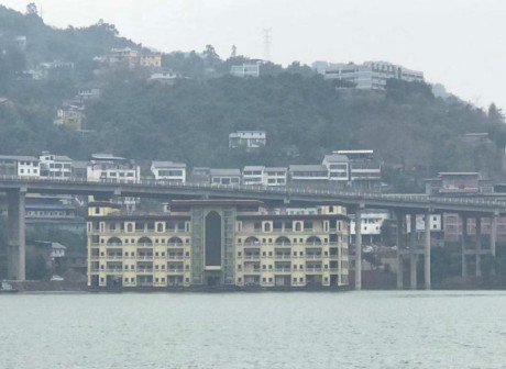 Floating House on the Yangtze River May Become a Museum