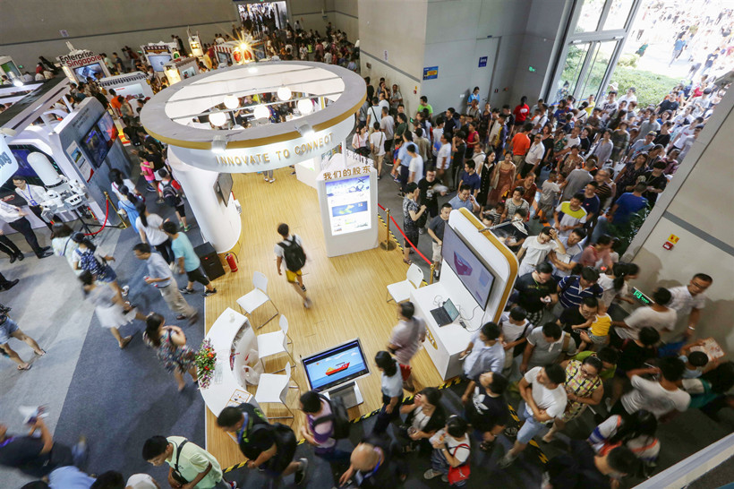 smart-china-expo-visitors