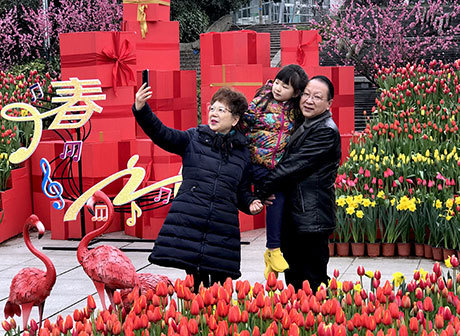 In Pics: Enjoy Spring Festival Atmosphere in Traveling