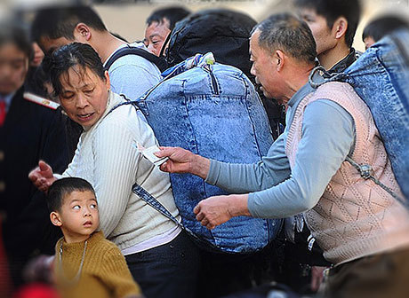 For the Next Spring Festival: Departure is for the next reunion