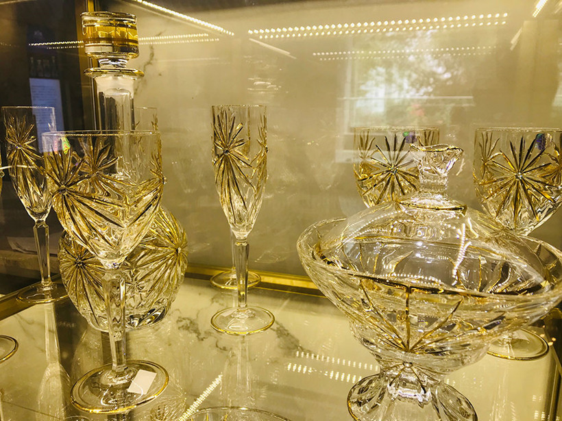 Belt-and-Road-crystal