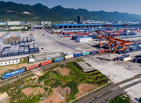 The China-Europe Railway Express (Chongqing) Made Five Trips Daily in the First Quarter of 2019