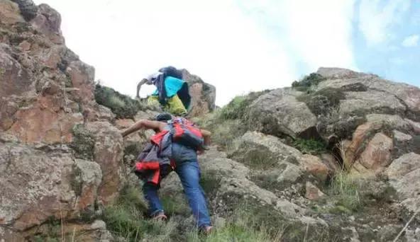Mountain-Climbing-tiewan2