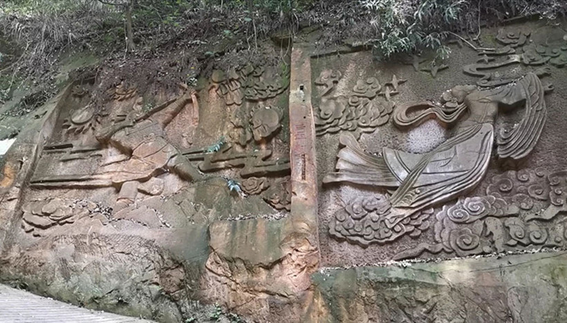 Nanshan-Mountain-carving
