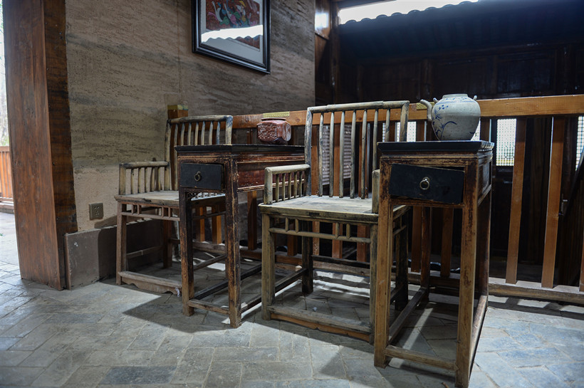 International-Horticultural-Exhibition-furniture