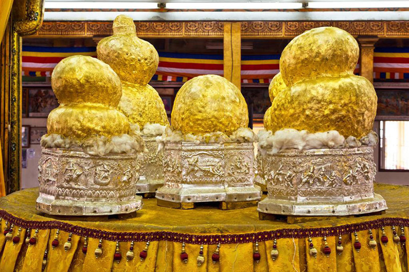 Procurement-Center-gold-foil-crafts-Burma