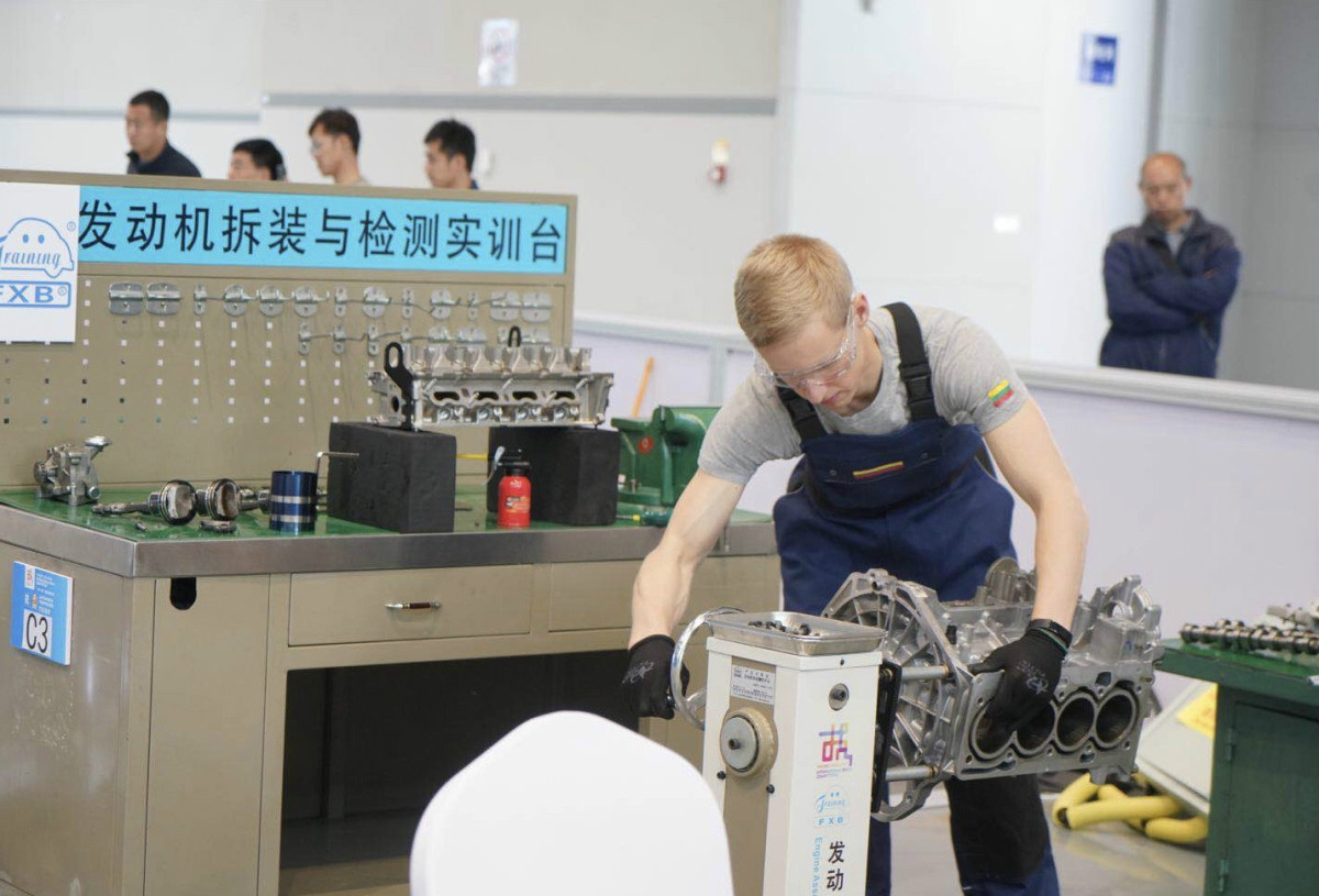 The skill competition of Automobile Technology at BRISC