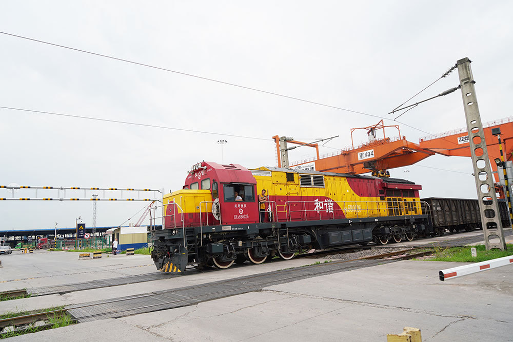 Opening-up-train