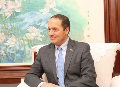Colombia Ambassador: Chongqing is a Gate to West and Central China