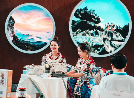 WTE2019: Enjoy Chongqing's Mighty Landscape and Charming Folk Culture