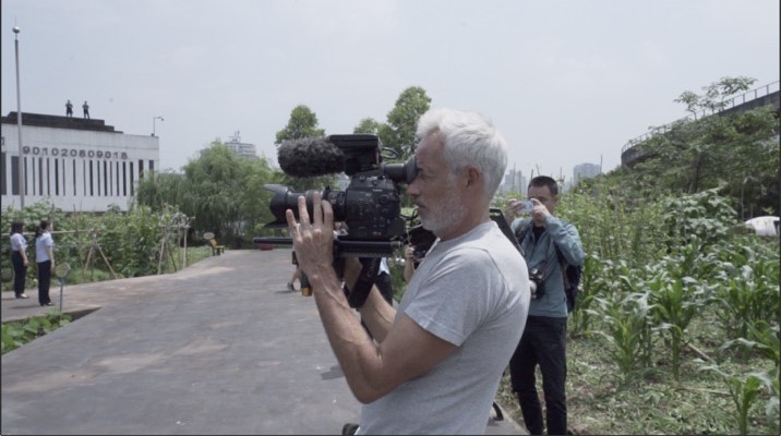 Elodie Pakosz`s cameraman in filming