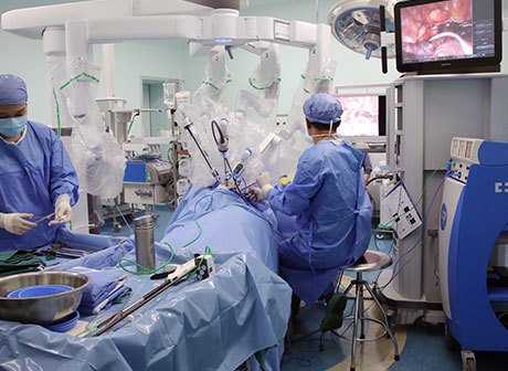 The First Da Vinci Surgical System IV in Southwest China Made a Debut