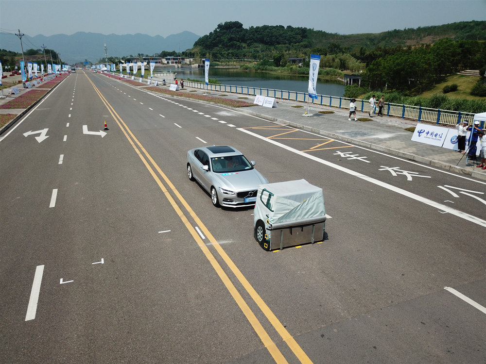 Smart-Cars-braking