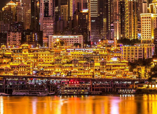 'Hongya Cave 2.0' More Glittering, Magnificent after Overall Upgrading