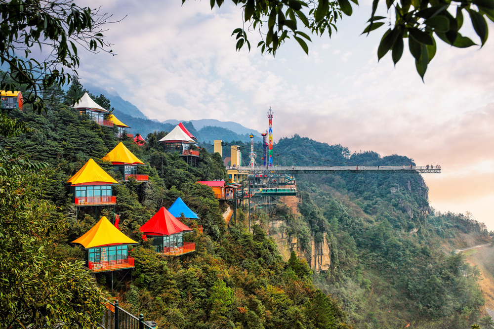 Culture-and-Tourism-cliff-hotels