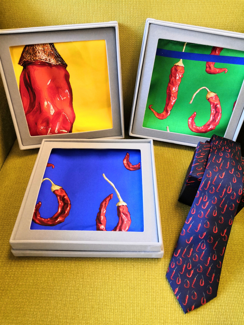 The Chosen Pepper art silk tie