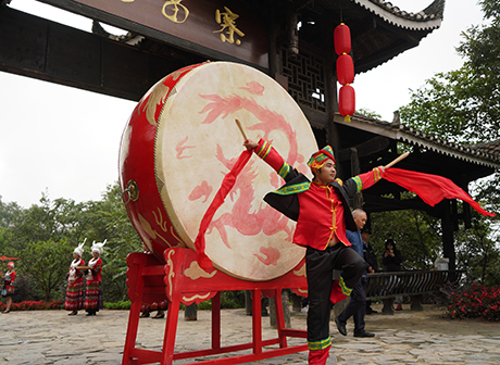 High-altitude Miao Village Opens to Tourists