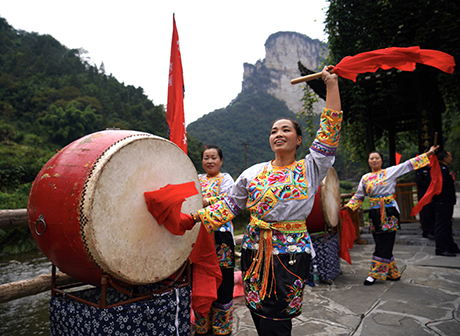 Ethnic Cultures from Chongqing Districts and Counties Surprise America