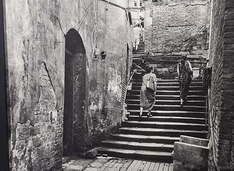 Exhibitions for Old Alleys and Objects of Chongqing Will Last to the Year End
