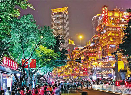 Hongyadong and Kuanzhai Alley Jointly to Promote Bashu Cultural Tourism