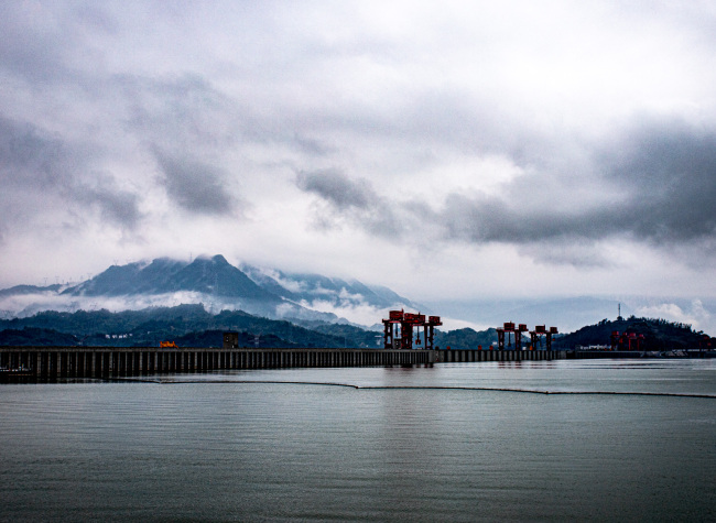 Yangtze River Cruise Day3: Visiting the Three Gorges Dam