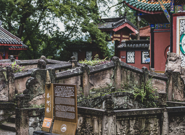 Three Gorges Cruise Day 1: Visiting Fengdu Ghost City