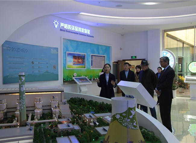 SW China's Chongqing Impresses Int'l Commentators for Its Smart Tech and Environment Protection