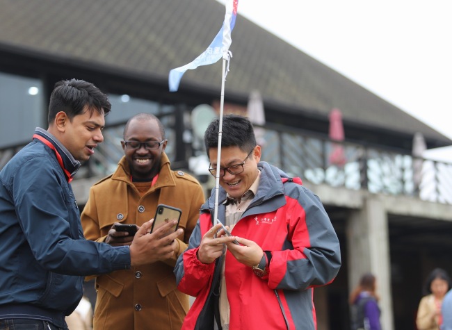 Travel Agents from Around the World on Cultural Trip to Wulong Fairy Mountain
