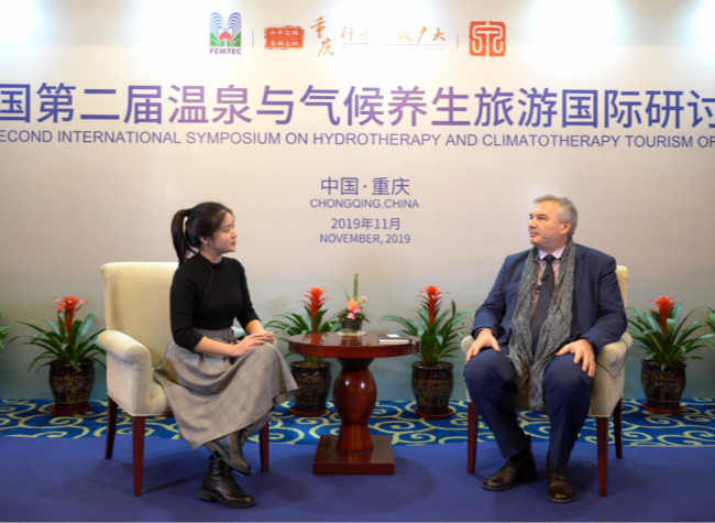 Great Potential for Chongqing's Hot Spring Development through Tourism