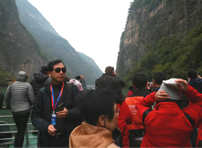 Sailing through the Three Gorges to Experience the Unique Culture and History