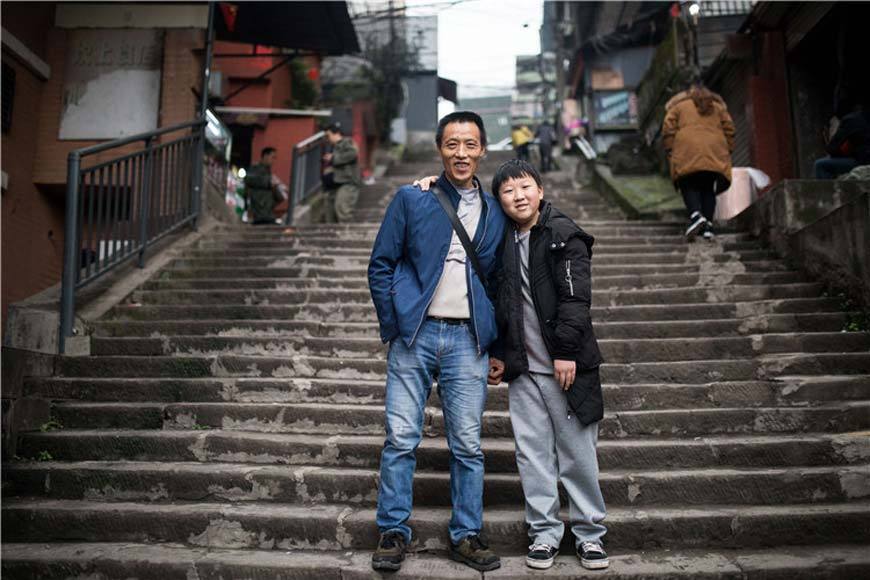 Ran Guanghui and his son ten years later