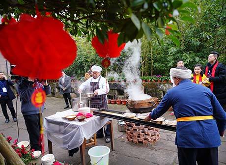 A Grand Feast at Zhongshan Ancient Town to Celebrate the Spring Festival
