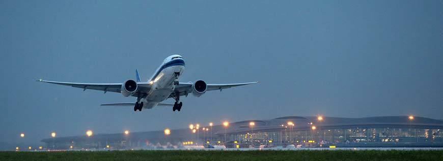 airplane-taking-off