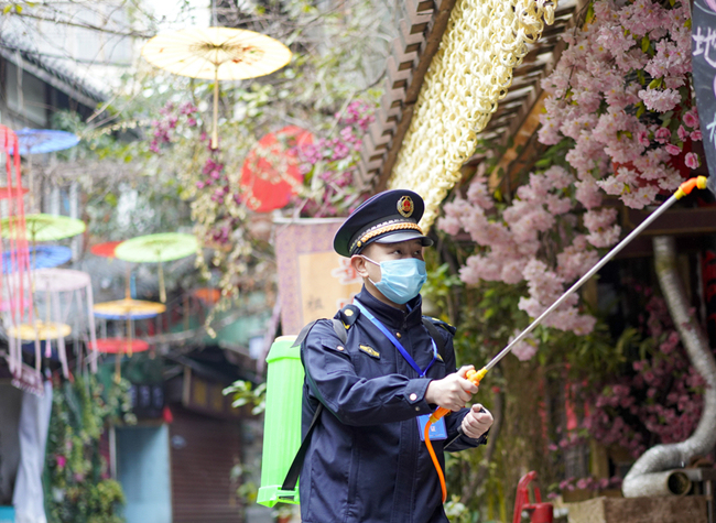 Chongqing COVID-19 Update: 296 Confirmed Cases Hospitalized, Logistics Enterprises Encouraged to Resume Production