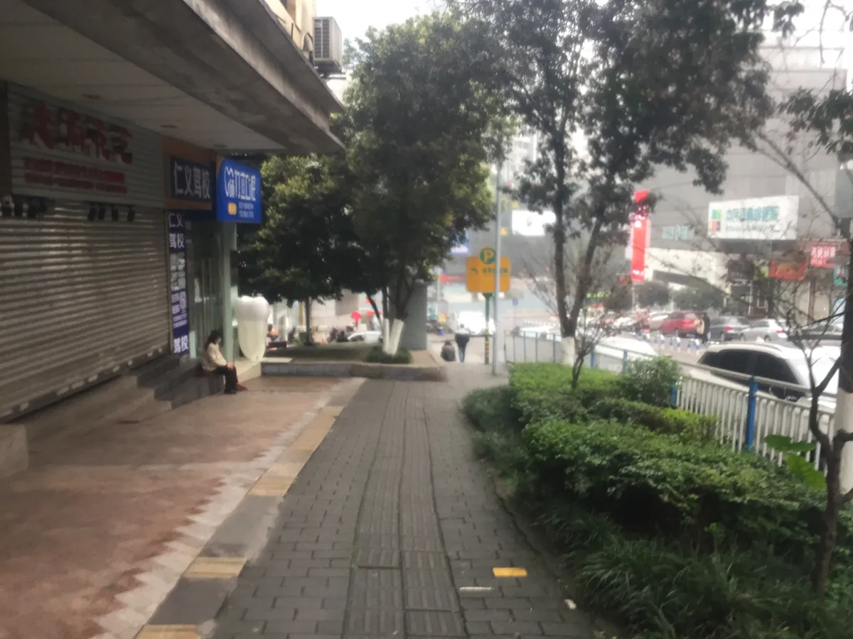 Quiet streets in Jiulongpo District