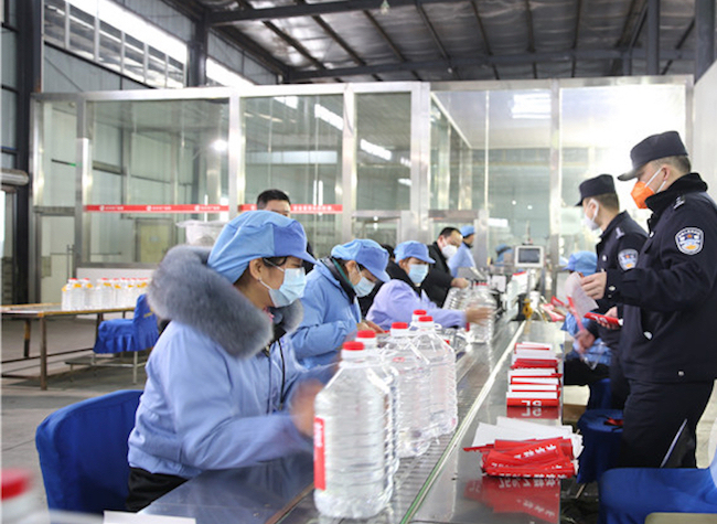 Anti-Coronavirus Campaign: Ordinary People's Extraordinary Efforts in a Day