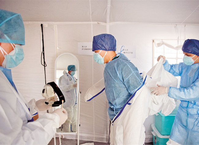 A Visit to the Fourth Chongqing Medical Team on Their Last Working Day in Wuhan